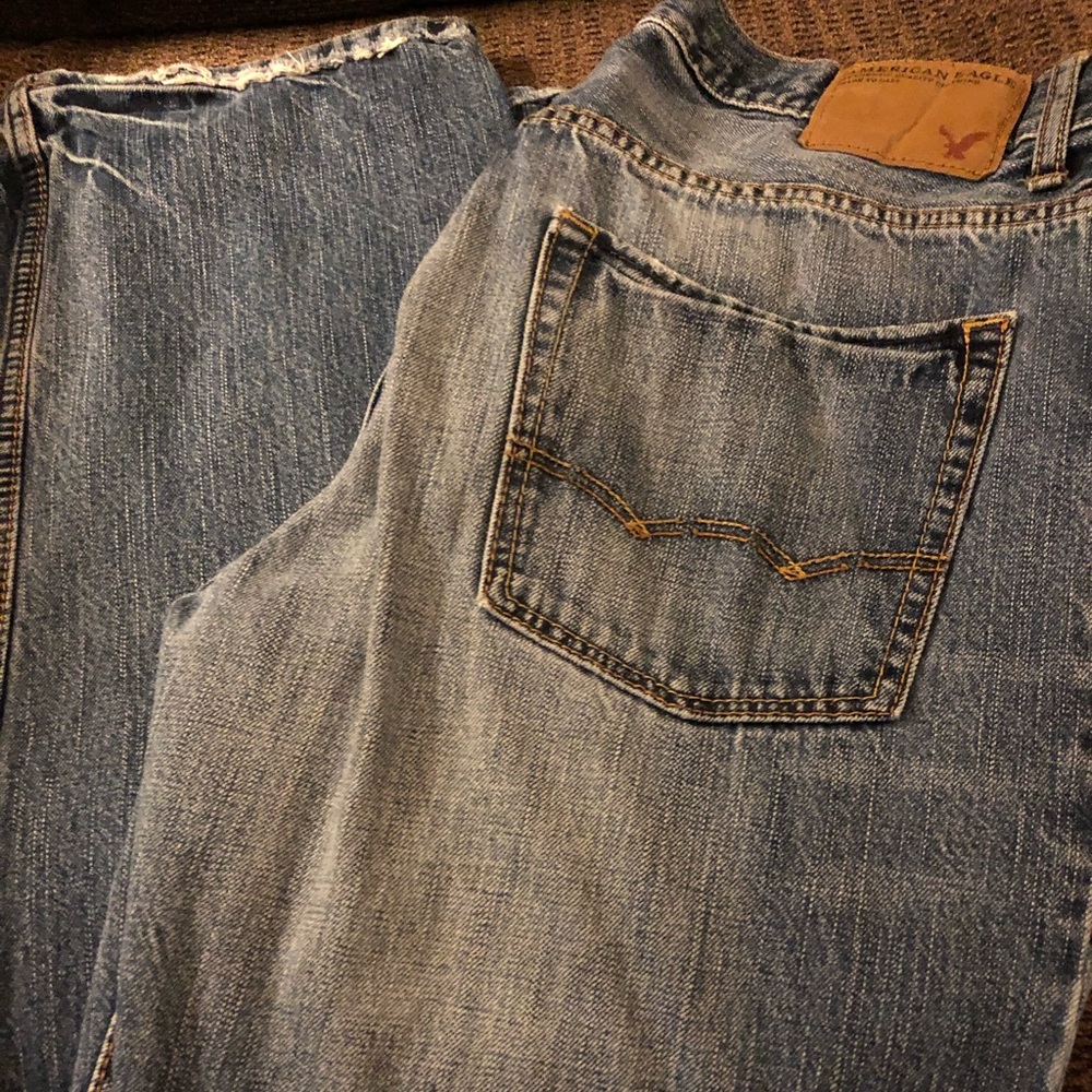 American Eagle men’s Loose fit jeans